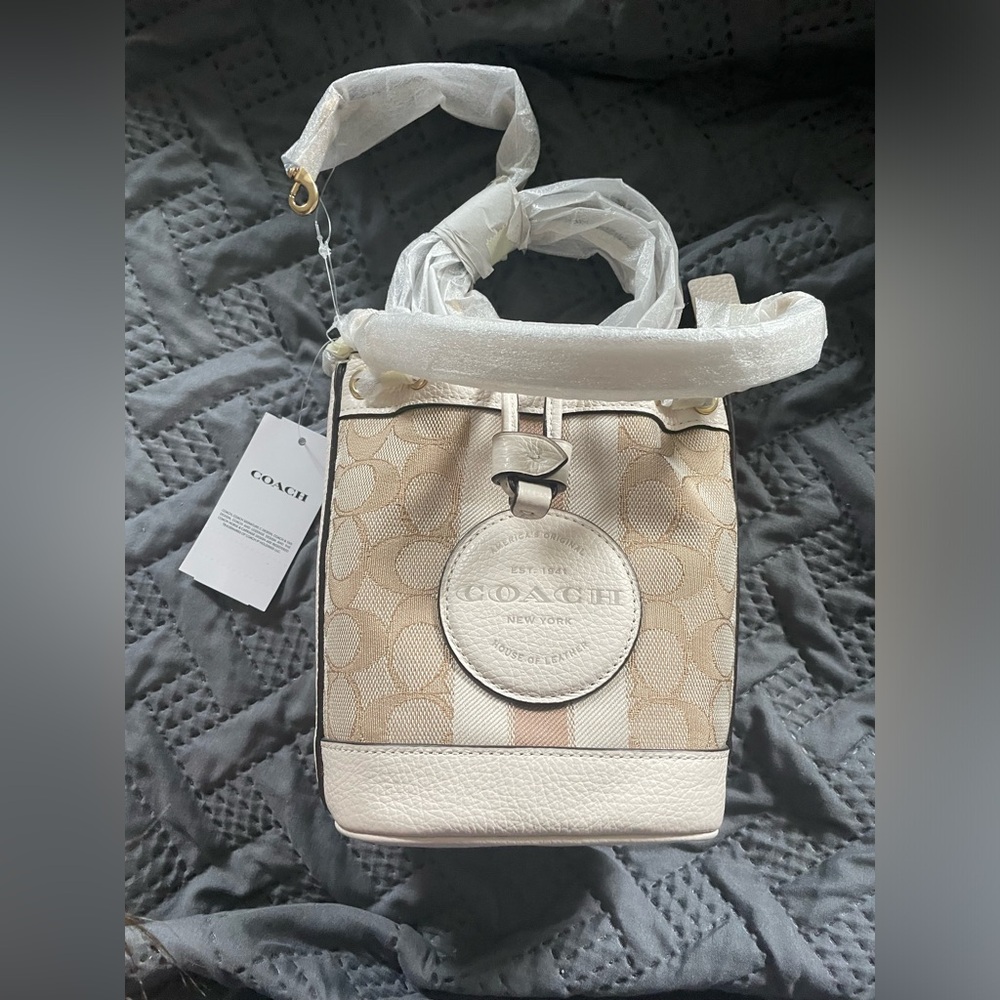 NWT Coach Mini Dempsey Bucket Bag